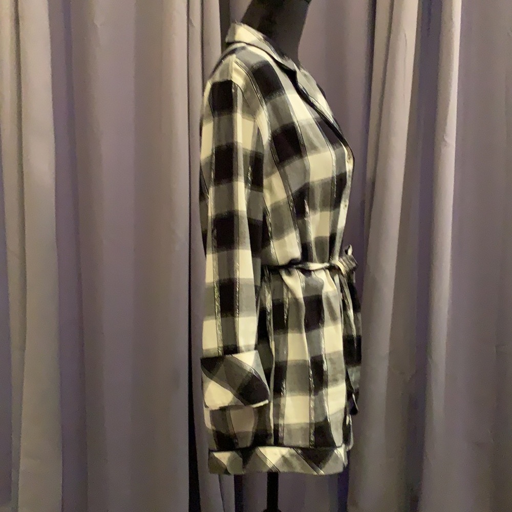 PERFECT Victoria’s Secret Medium Romper!  NWT - Picture 3 of 6